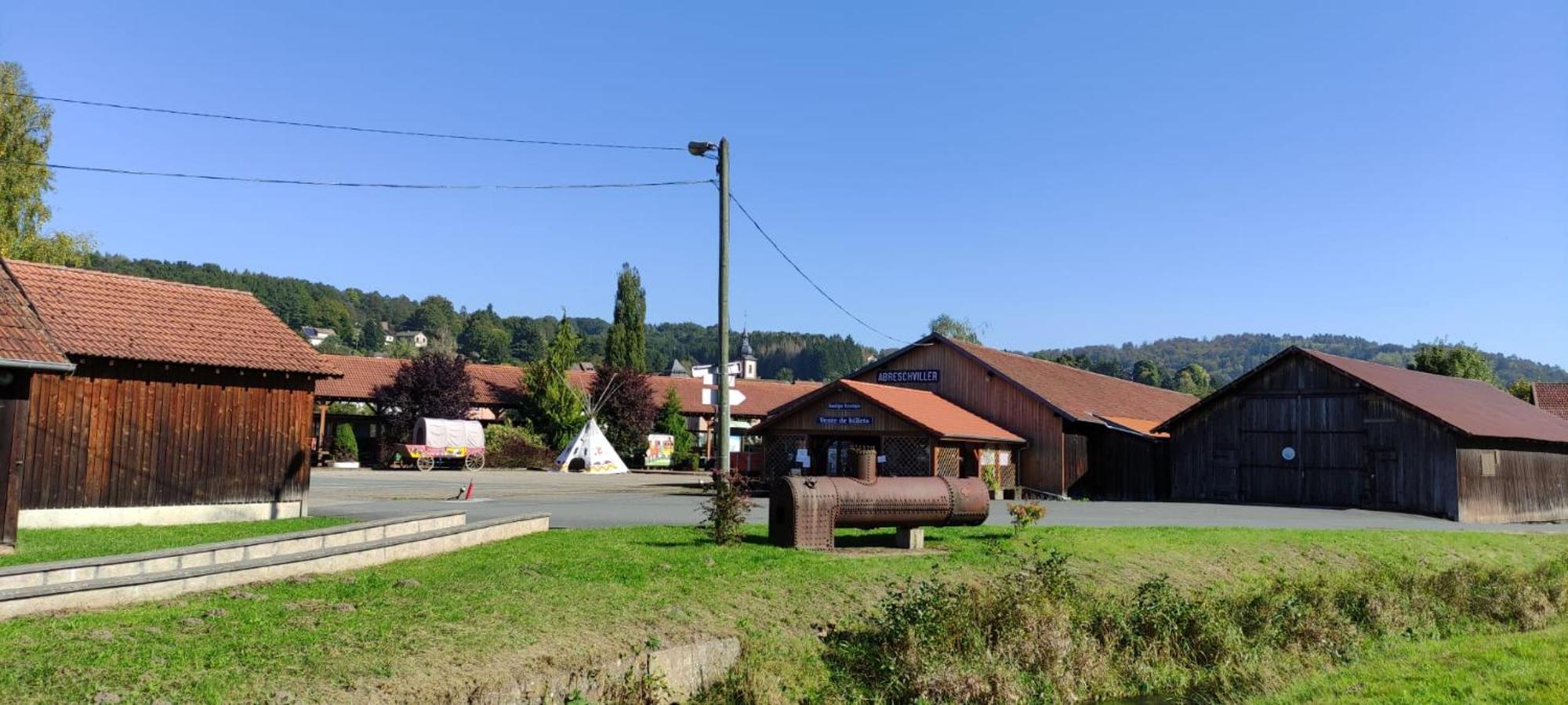 La Fontaine Aux Enfants - Gr5 - Chambre Avec Sdb Privee Abreschviller Exterior photo